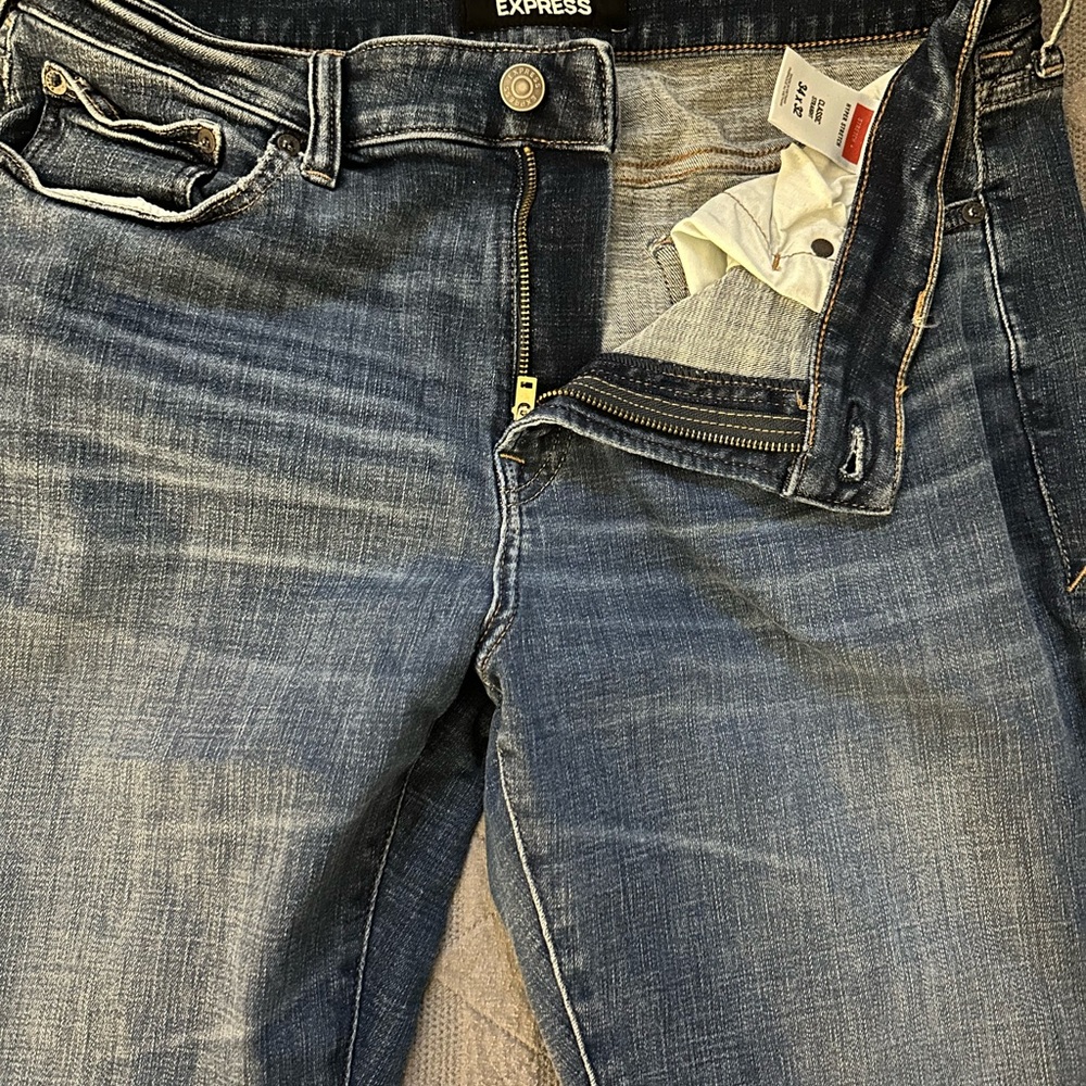 Men’s Express Stretch Classic Straight Jeans